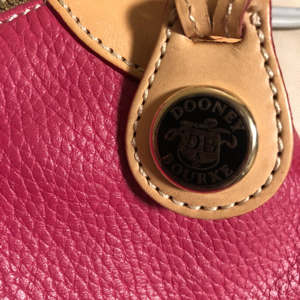 Dooney & Bourke Pink and Tan Shoulder Bag - Picture 7 of 8